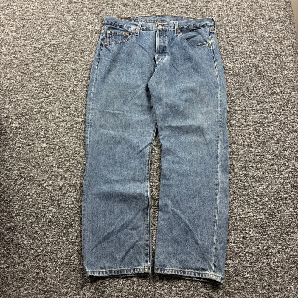 Vintage 2005 Levis 501 Straight Leg Medium Wash Blue Denim Jeans Size 38x30